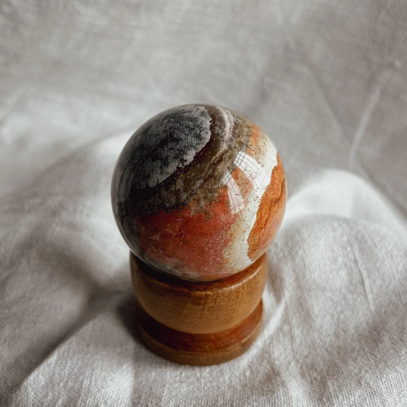 sfera in Diaspro Mookaite